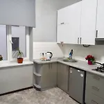 With 2 Bedroom Near Malevich And Opera House דירה לבוב