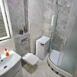 With 2 Bedroom Near Malevich And Opera House