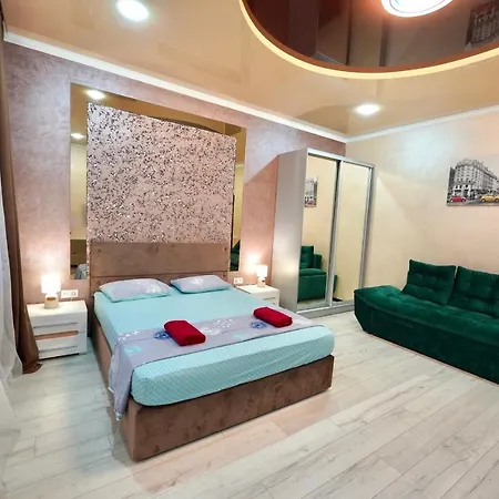 דירה With 2 Bedroom Near Malevich And Opera House לבוב