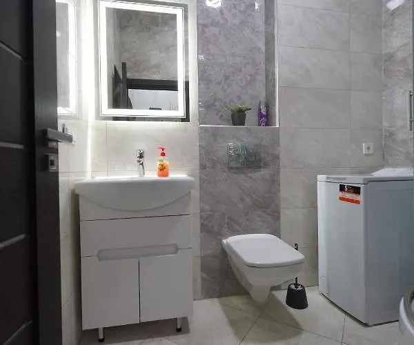 Apartment With 2 Bedroom Near Malevich And Opera House *